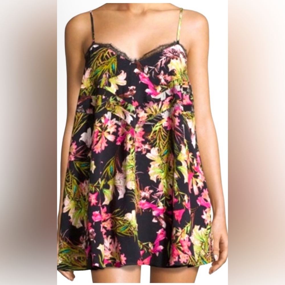 Lovers + Friends Bahia Babydoll Dress New - Picture 3 of 4